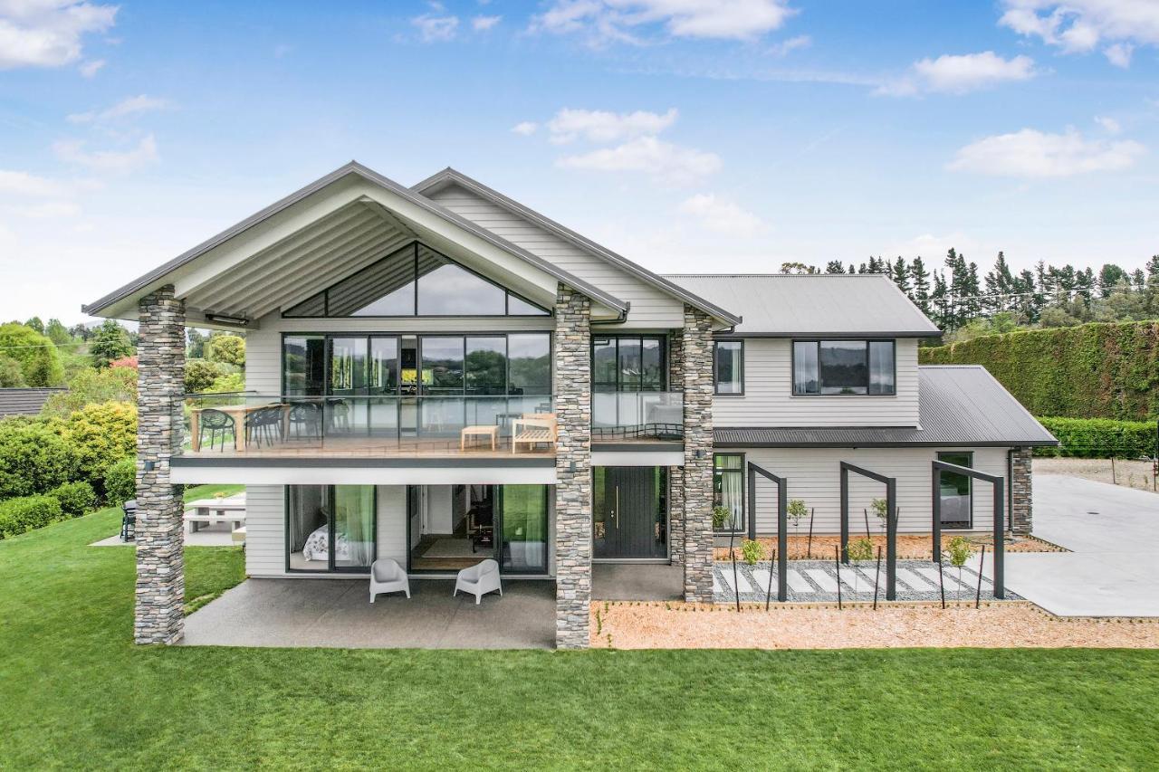 קיימברידג' Lakeside Karapiro Downstairs Apartment מראה חיצוני תמונה