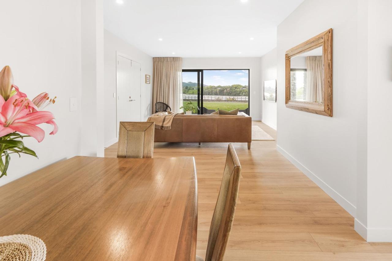 קיימברידג' Lakeside Karapiro Downstairs Apartment מראה חיצוני תמונה