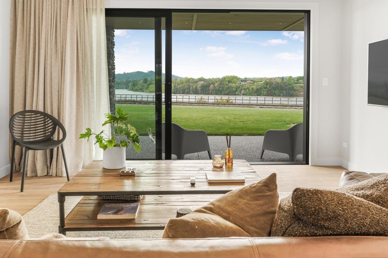 קיימברידג' Lakeside Karapiro Downstairs Apartment מראה חיצוני תמונה